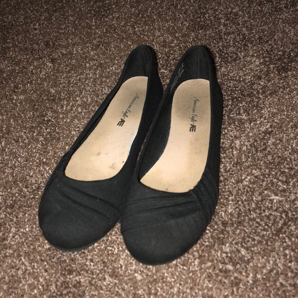 American eagle black flats
